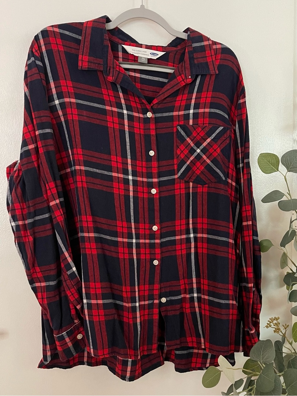 Old Navy Red and Black Plaid Button-Up Shirt